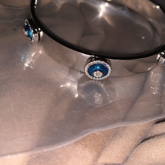 Lorraine Schwartz style evil eye bangle. - Picture 5 of 5